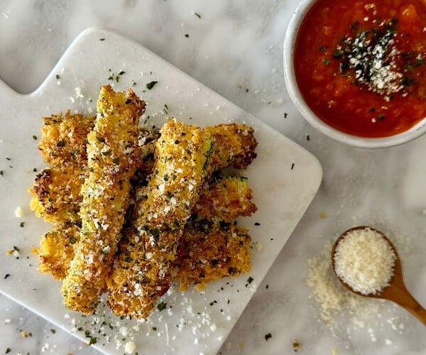 Air Fryer Zucchini Fries