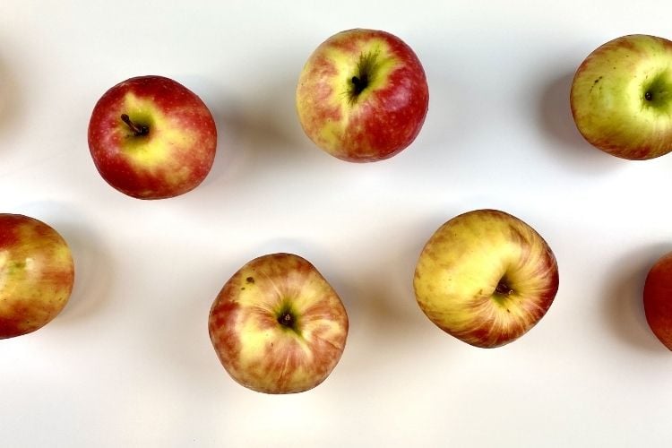 Apples for healthy apple pie filling