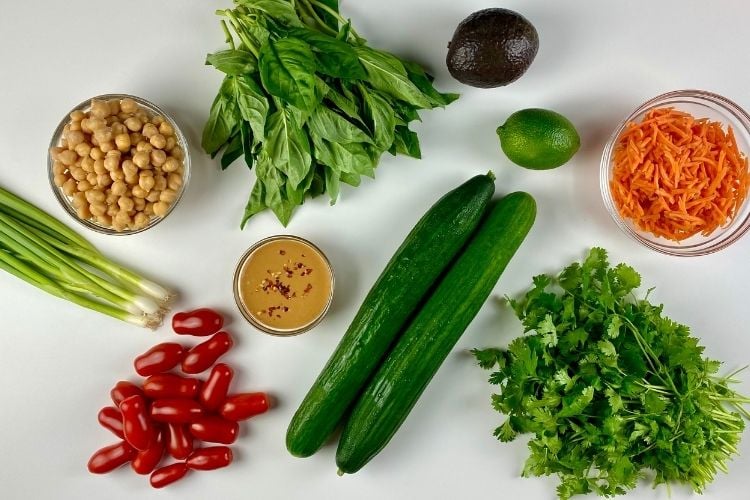 Easy Asian cucumber salad ingredients