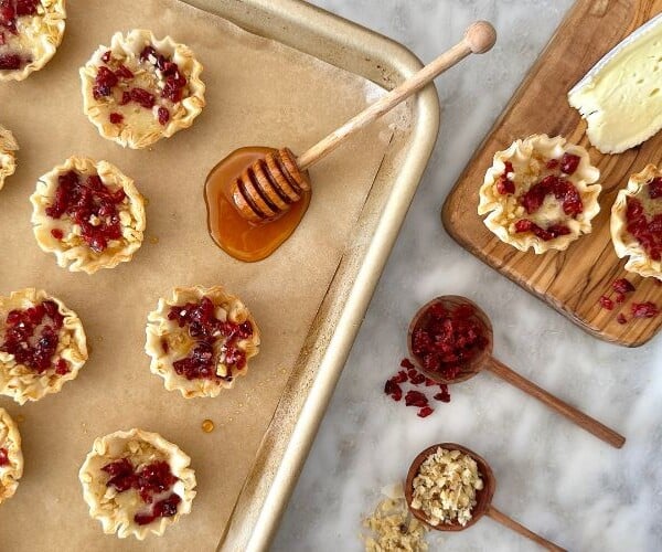 Baked Brie Phyllo Cups