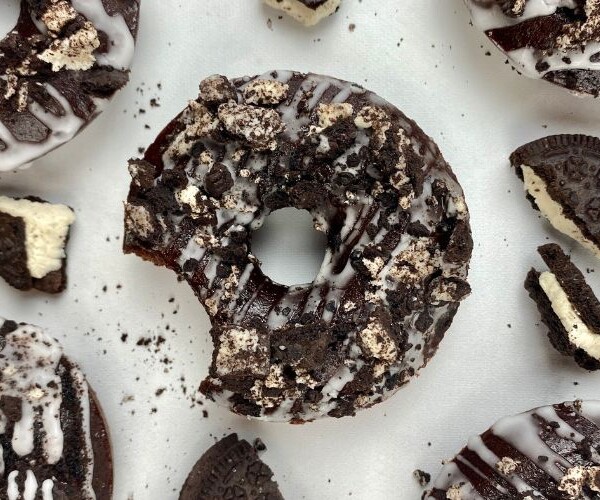 Baked Chocolate Oreo Donuts