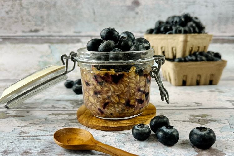 Blueberry Cobbler Overnight Oats