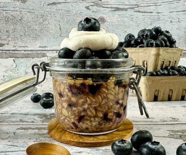 Blueberry Overnight Oats