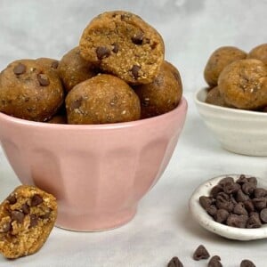 Chocolate Peanut Butter Energy Balls
