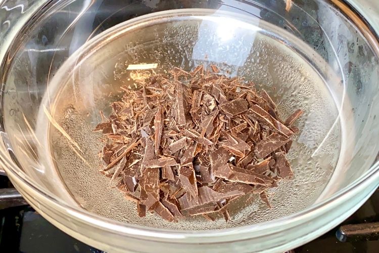 Chocolate for the double boiler