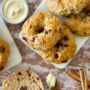 Cinnamon Raisin Bagels