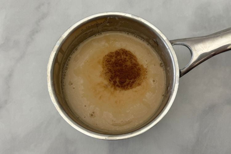 Cinnamon in the saucepan
