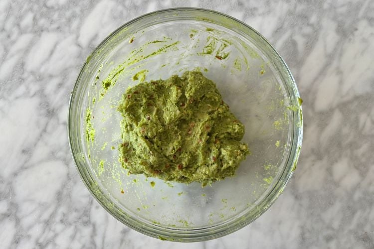 Combined pesto meatballs mixture
