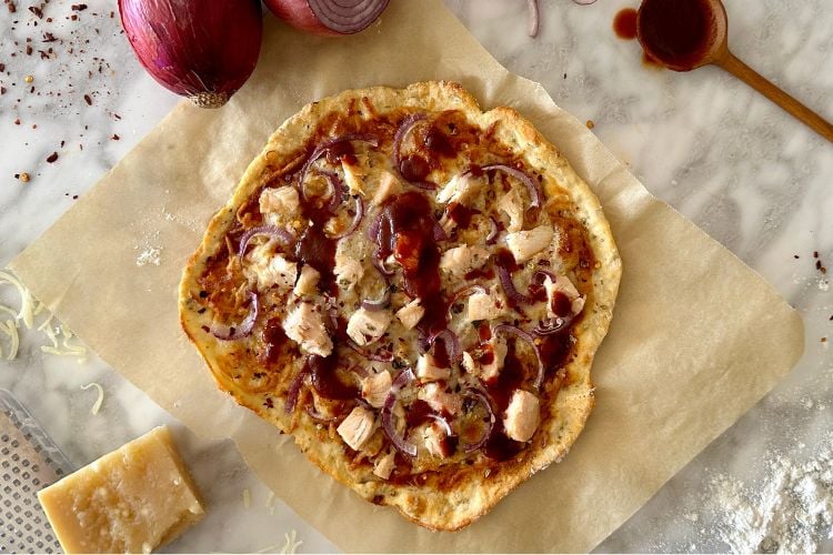 Cooked barbecue chicken protein pizza