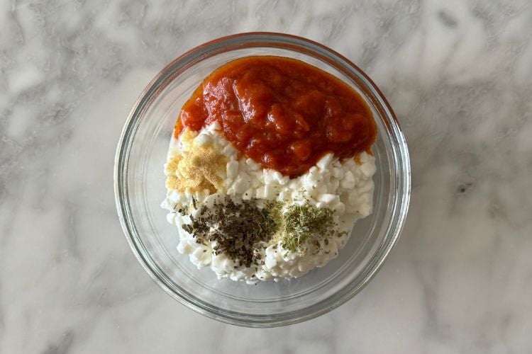 Cottage cheese mixed with marinara sauce
