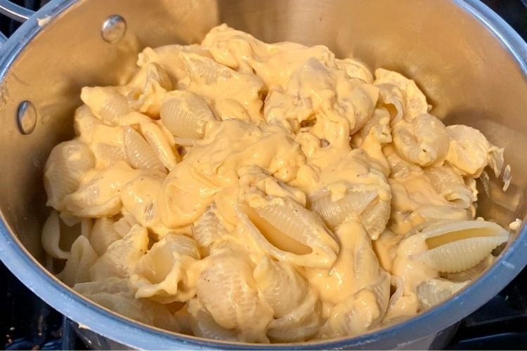 Creamy cheese sauce mixed