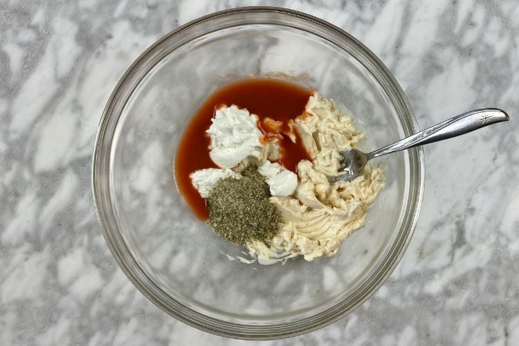 Easy Buffalo Chicken Dip