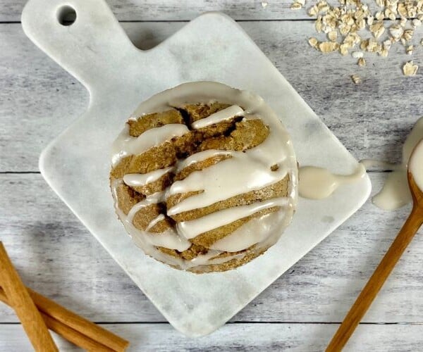 Easy Cinnamon Roll Baked Oats