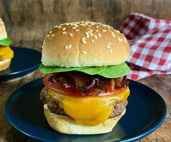 Easy bacon cheeseburger