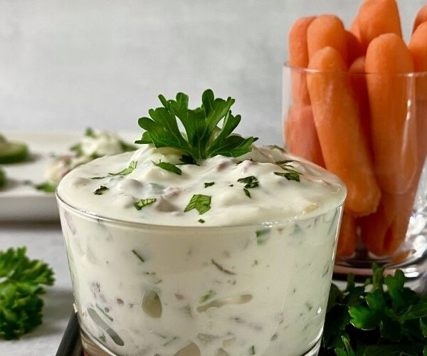 Finished healthy bacon and chive dip