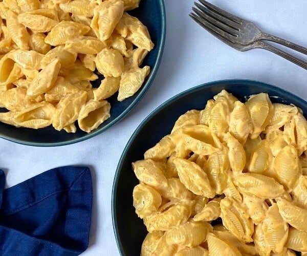 Finished healthy mac and cheese