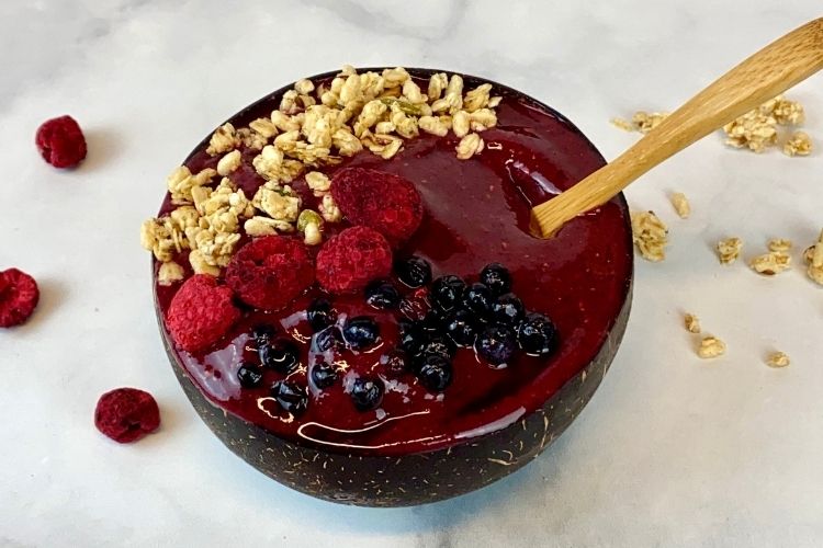 Healthy triple berry smoothie bowl