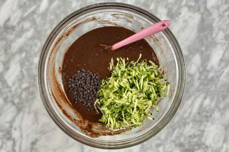 How To Make Chocolate Zucchini Muffins