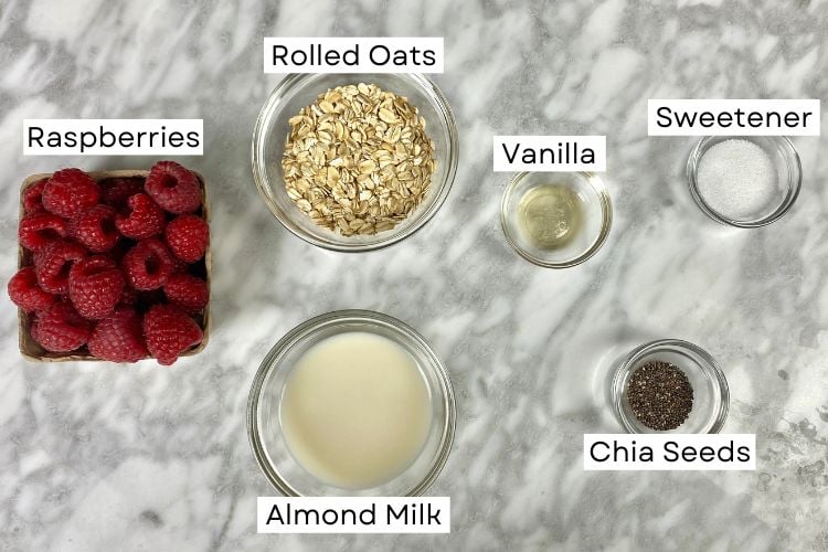 How To Make Overnight Oats With Raspberries