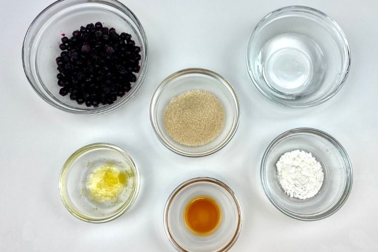 Ingredients for healthy blueberry cheesecake sauce