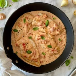 Lightened Up Marry Me Chicken in One Skillet