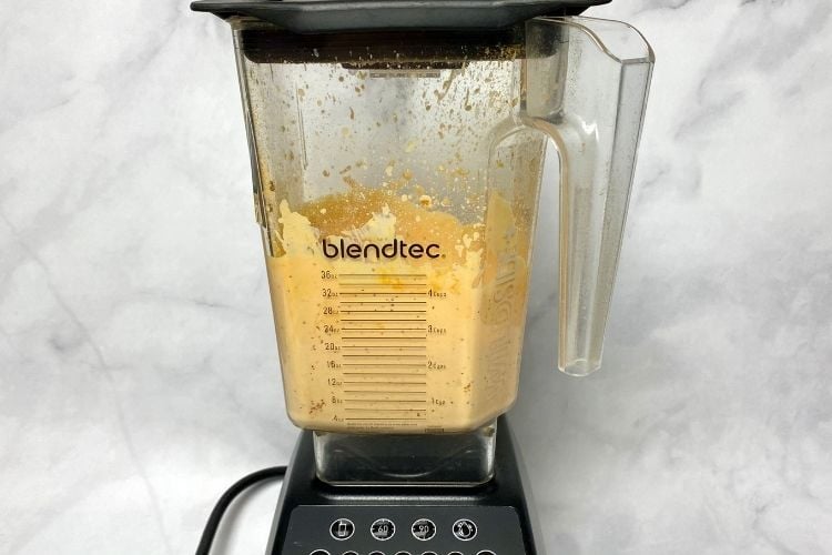 Mac and cheese sauce blended