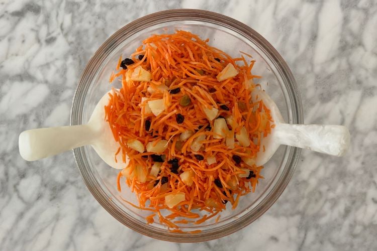 Mixed carrot salad
