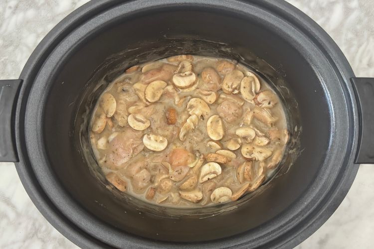 Mixed chicken and mushrooms in Crockpot