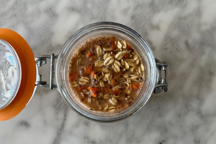 Mixed overnight oats with carrots