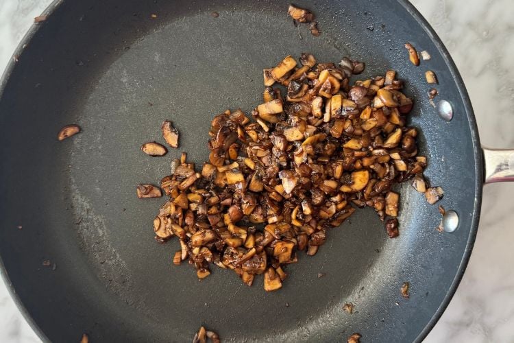 Mushrooms and onions with balsamic vinegar