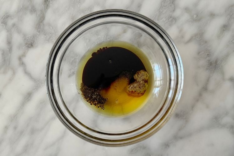 Olive oil and balsamic vinegar dressing