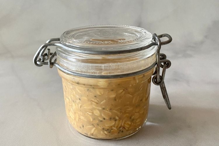 PB2 overnight oats in jar