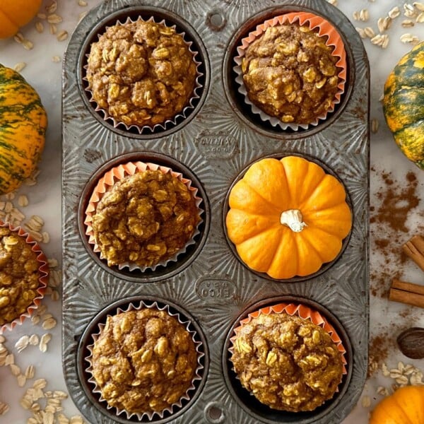 Pumpkin Oat Muffins