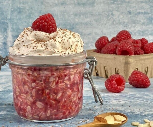 Raspberry Overnight Oats