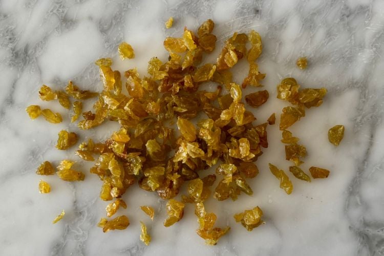 Roughly chopped golden raisins