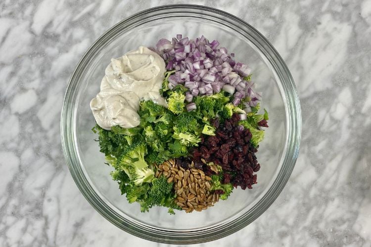 Salad With Broccoli and Cranberries