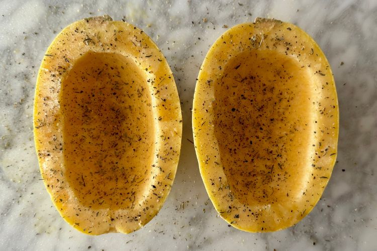 Seasoned spaghetti squash