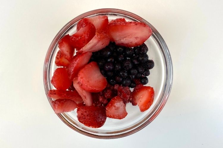 Smoothie bowl toppings