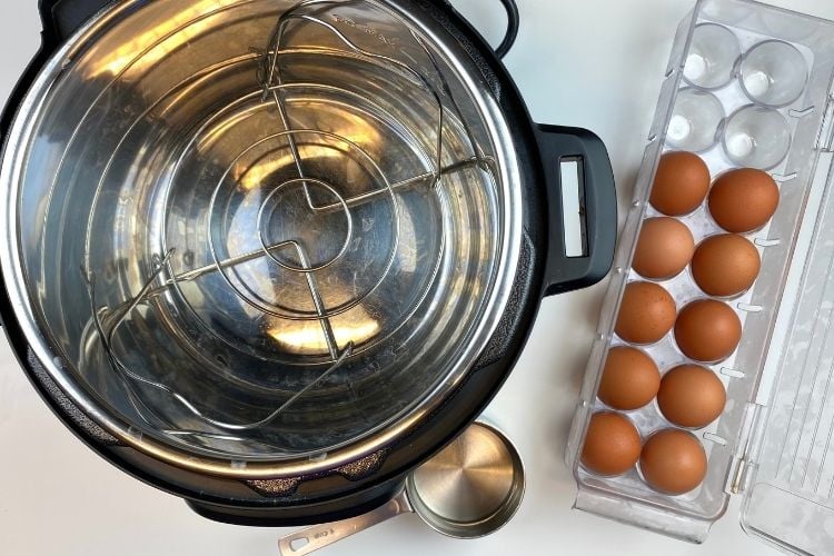 Soft-boiled eggs to hard-boiled eggs in the Instant Pot