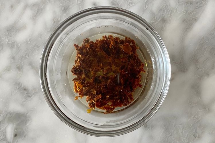 Sun-dried tomatoes in water