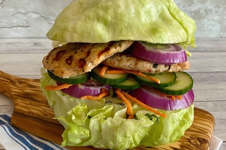 Turkey burger with lettuce
