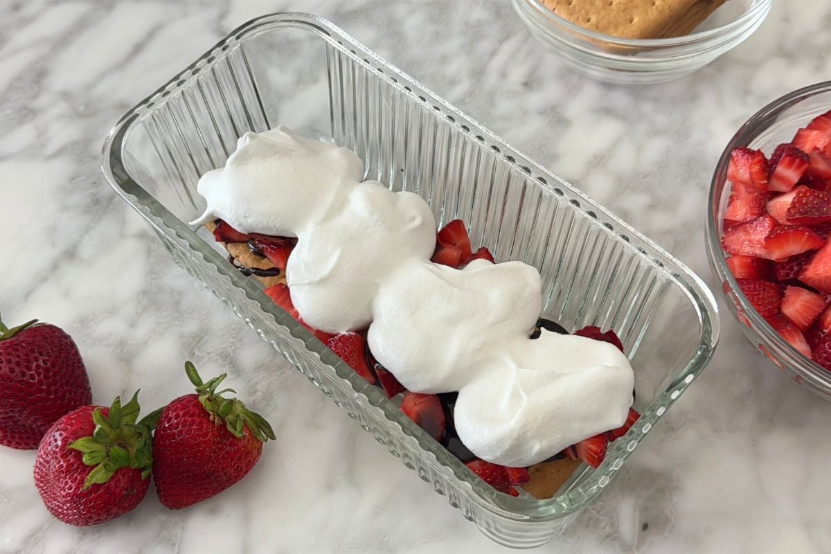 Whipped cream for icebox cake