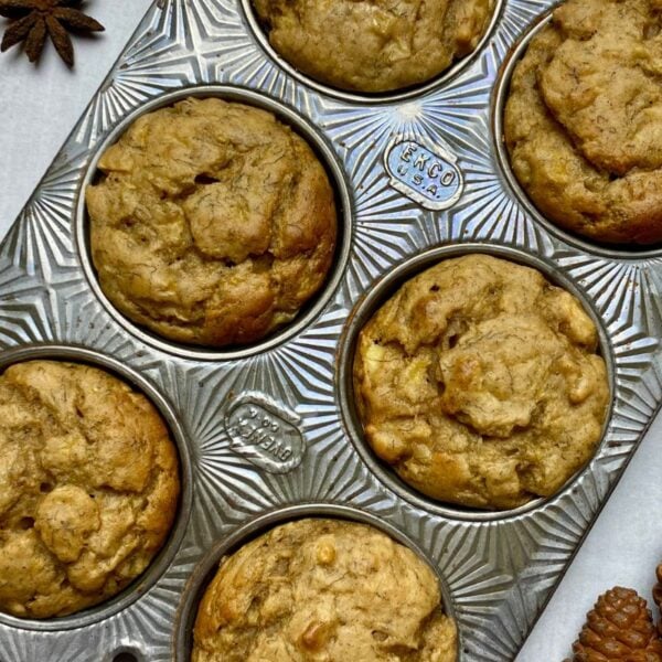 Banana apple muffins