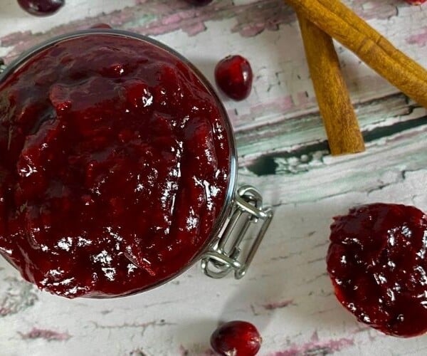 easy homemade cranberry sauce