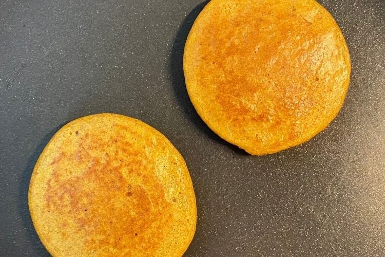 pumpkin oatmeal pancakes